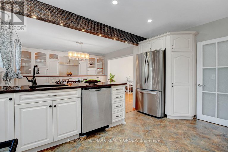 28145884/17-brigade-avenue/stittsville-south/ottawa/ontario/K2S1J5_21