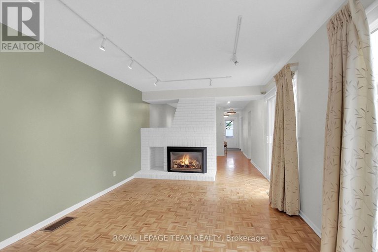 28762114/26-jackson-court/beaverbrook/ottawa/ontario/K2K1B7_19