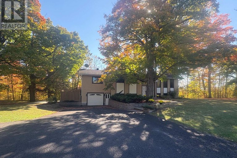 28937543/1273-usborne-street/mcnabbraeside-twps/mcnabbraeside/ontario/K0A1G0_1