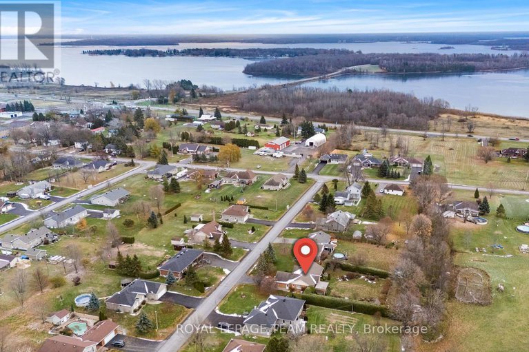 29127393/7-david-street/long-sault/south-stormont/ontario/K0C1M0_40