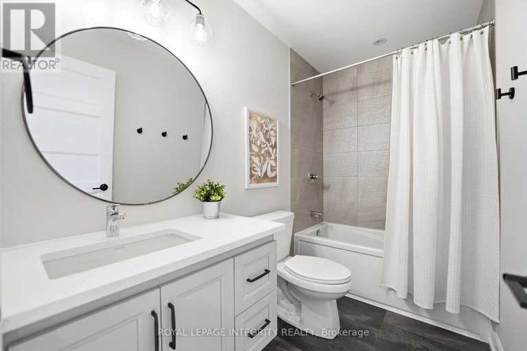 29590747/451-moonlight-drive/russell-twp/russell/ontario/K4R0L1_31