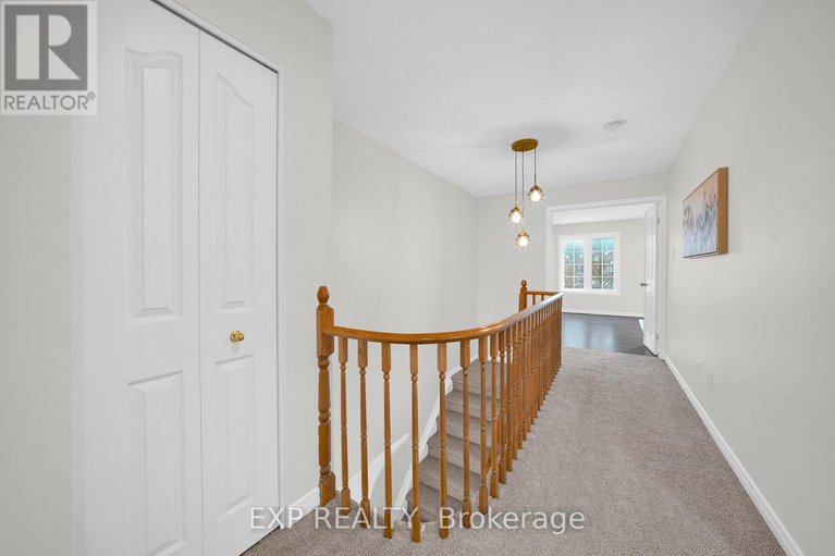 29260419/30-drysdale-street/beaverbrook/ottawa/ontario/K2K3L3_16