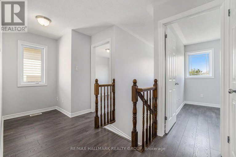 28429150/548-paul-metivier-drive/strandherd/ottawa/ontario/K2J0M9_15