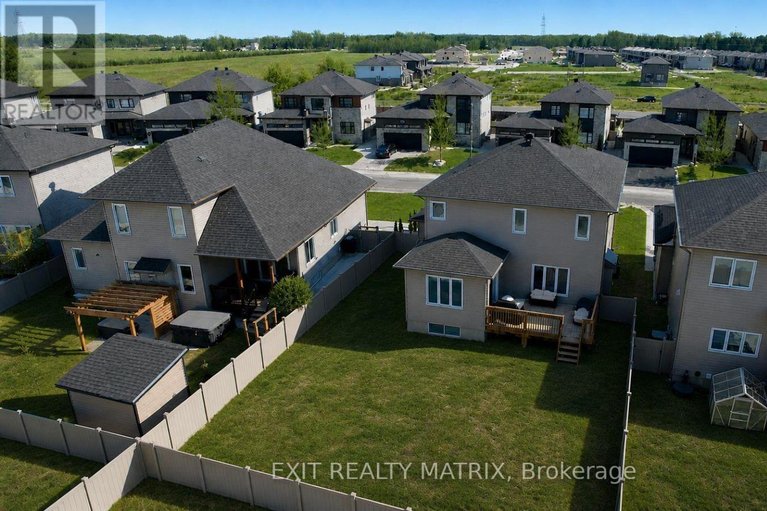 29686091/273-central-park-boulevard/village-of-russell/russell/ontario/K4R0E9_31