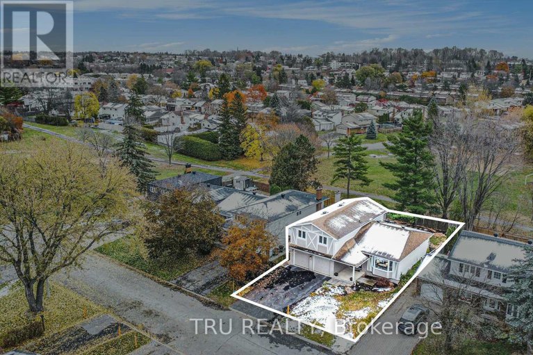 29348348/1719-meadowview-crescent-n/convent-glen-south/ottawa/ontario/K1C1T9_36