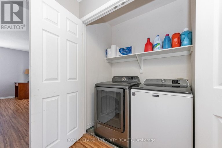 29667353/915-schooner-crescent/riverside-southgloucester-glen/ottawa/ontario/K1V1Y3_38