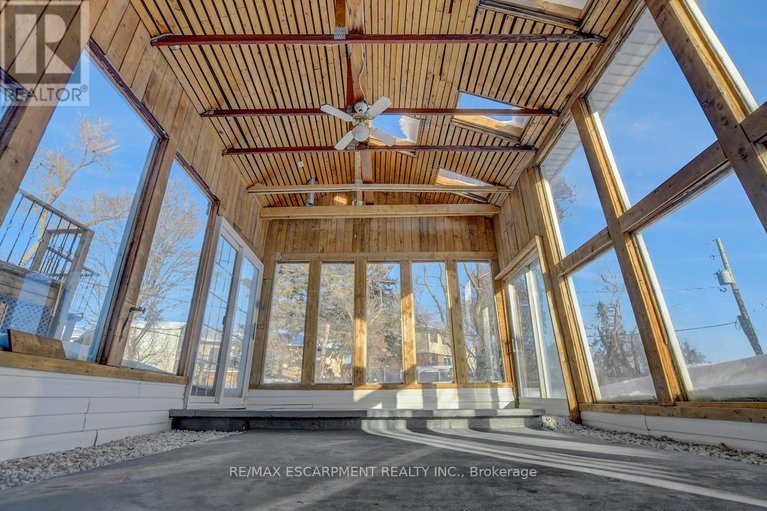 29633937/31-bellfield-street/bayshore/ottawa/ontario/K2B6K7_42