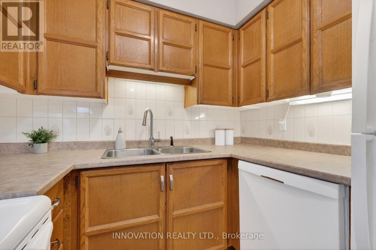 29517554/416-sandhamn-private/hunt-club-parkgreenboro/ottawa/ontario/K1T2Y9_22