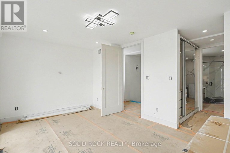 29669968/838-alpine-avenue/queensway-terrace-north/ottawa/ontario/K2B5R6_15