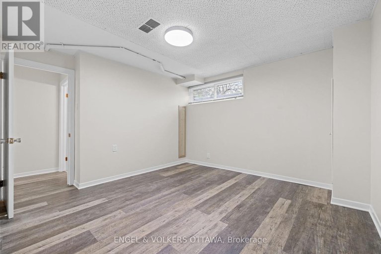 28349600/1960-alta-vista-drive/faircrest-heights/ottawa/ontario/K1H7K8_28