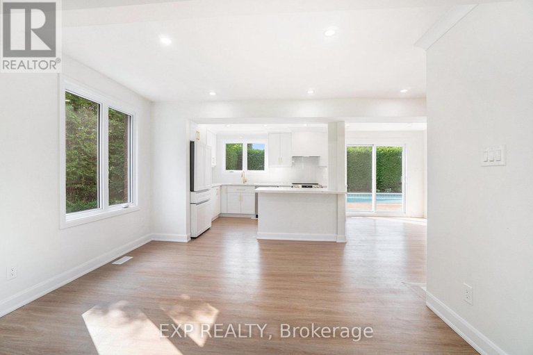 28435442/41-barnes-crescent/leslie-park/ottawa/ontario/K2H7C1_5