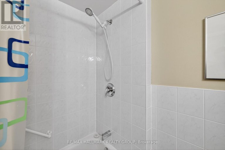 29653717/209-2000-jasmine-crescent/beacon-hill-south/ottawa/ontario/K1J8K4_29