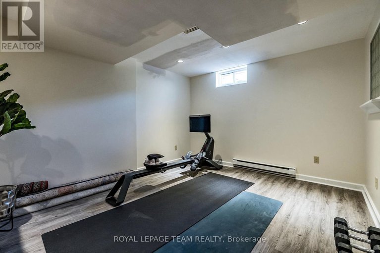 29218439/87-beechfern-drive/stittsville-central/ottawa/ontario/K2S1E3_33