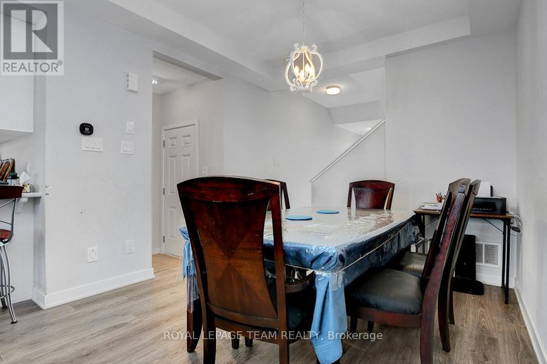 28979703/163-yearling-circle/goulbourn-twp-from-franktown-rdsouth-to-rideau/ottawa/ontario/K0A2Z0_8