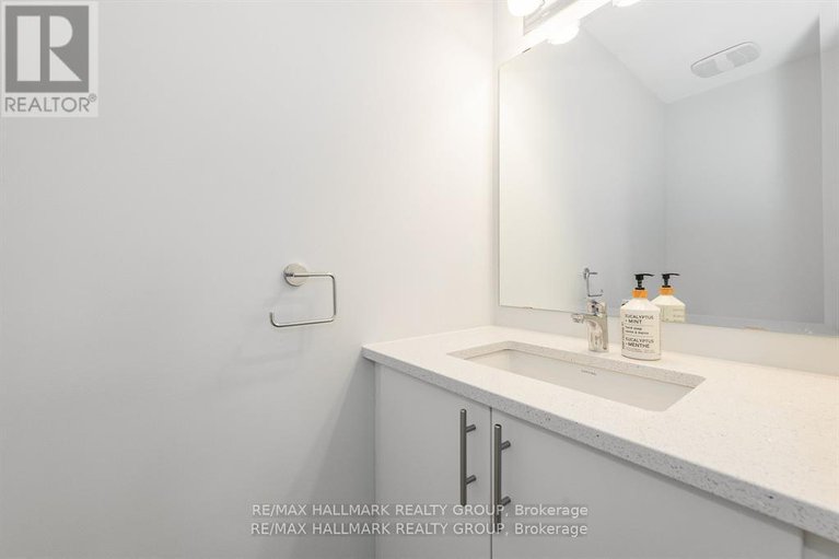 28591919/210-attwell-private/morgans-grantsouth-march/ottawa/ontario/K2K0P6_8