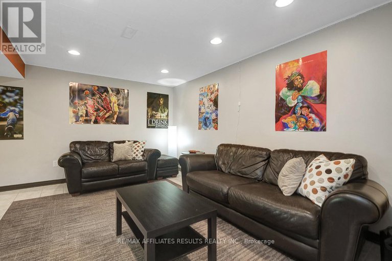 28999165/35-crantham-crescent/stittsville-central/ottawa/ontario/K2S1R2_38