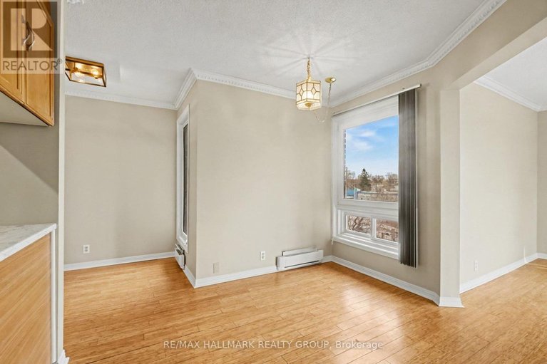 29555971/306-316-savard-avenue/vanier/ottawa/ontario/K1L7S2_6