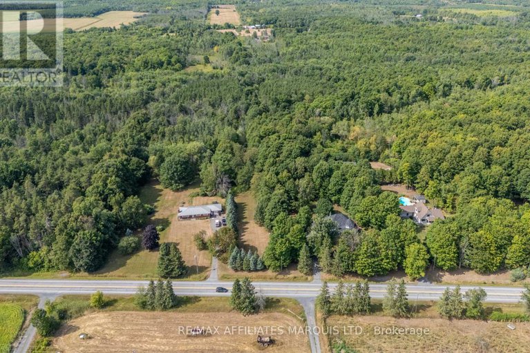 29081441/18723-county-18-road/south-glengarry-charlottenburgh-twp/south-glengarry/ontario/K0C1S0_38