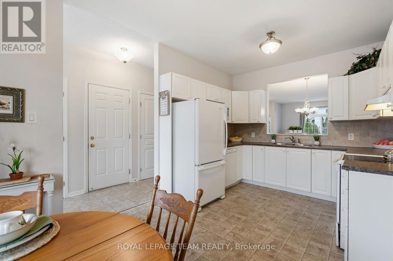 29564239/145-stedman-street/blossom-parkkemp-parkfindlay-creek/ottawa/ontario/K1T0B5_9