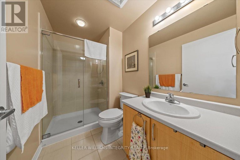 28318960/1604-70-landry-street/vanier/ottawa/ontario/K1L0A8_9