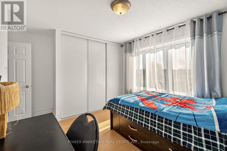 29057500/657-657-clearbrook-drive-n/strandherd/ottawa/ontario/K2J5S1_34