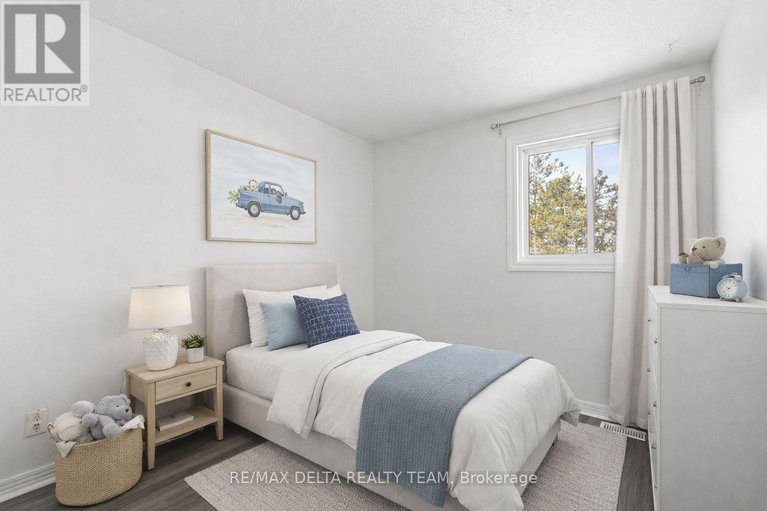 29339118/7877-jeanne-darc-boulevard-n/orleans-wood/ottawa/ontario/K1C2J1_18