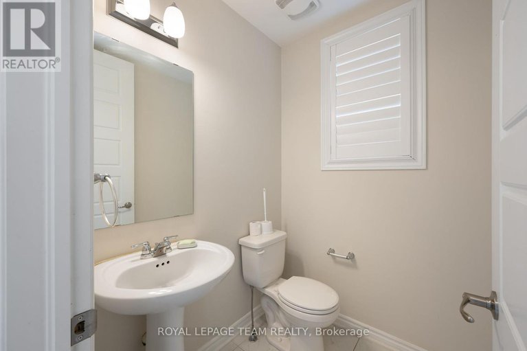 28565820/741-derreen-avenue/stittsville-north/ottawa/ontario/K2S2Y9_24