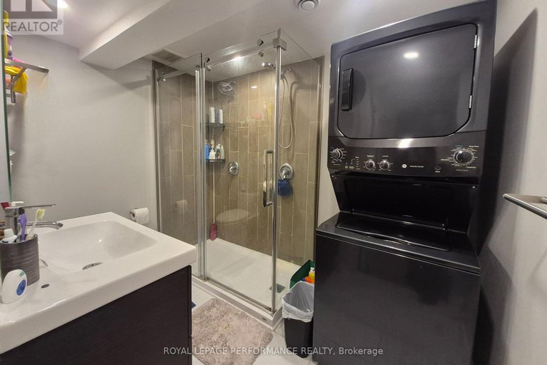 29035892/2529-roman-avenue/queensway-terrace-north/ottawa/ontario/K2B7X8_33