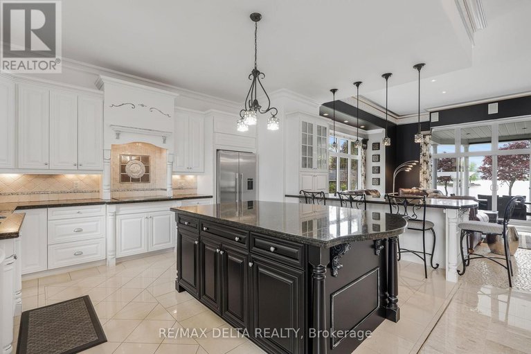 28387496/2584-woods-street/town-of-rockland/clarence-rockland/ontario/K4K1J2_11