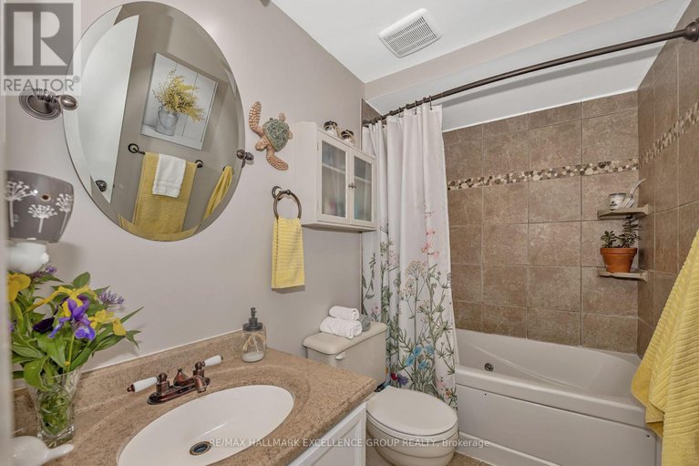 28418354/92-1643-du-sommet-place/chateauneuf/ottawa/ontario/K1C4Z9_27