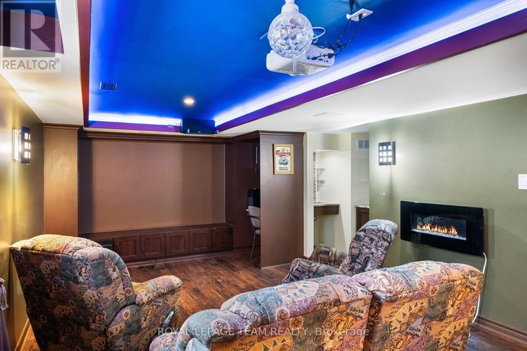 29269235/18-oakham-ridge-n/morgans-grantsouth-march/ottawa/ontario/K2K3B3_34