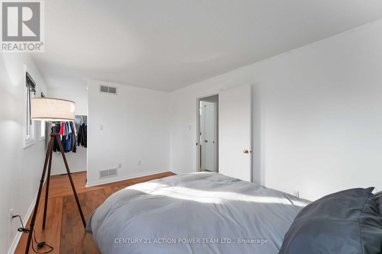 28258821/1887-hialeah-drive/fallingbrookgardenway-south/ottawa/ontario/K4A3T3_22