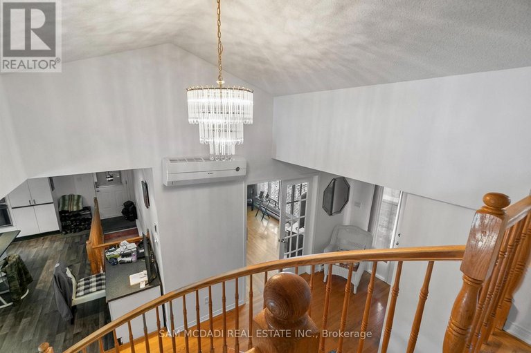 29621220/2705-laurier-street/town-of-rockland/clarence-rockland/ontario/K4K1A3_21