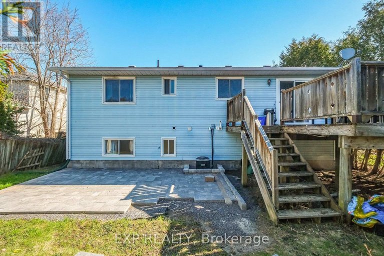 29639426/84-martin-street-n/almonte/mississippi-mills/ontario/K0A1A0_45