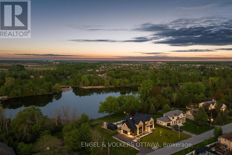 28278709/39-winding-way/barrhaven-east/ottawa/ontario/K2C3H1_48