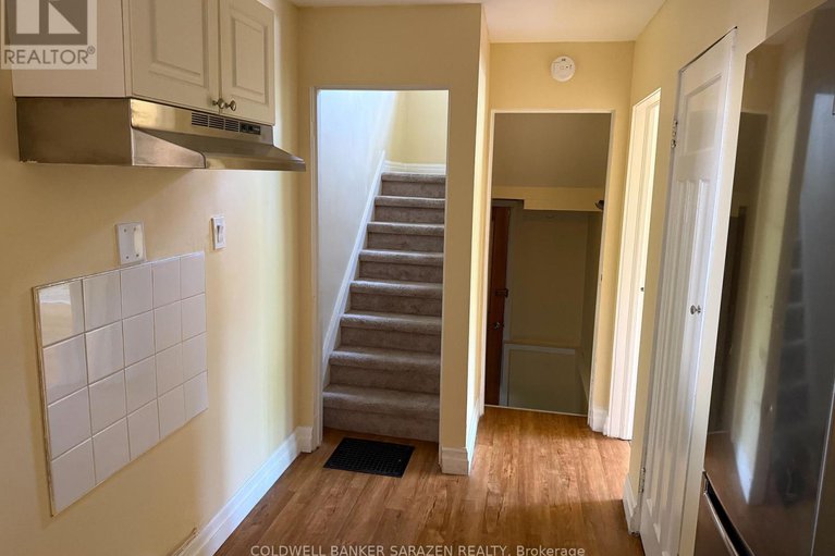 28506023/975-silver-street/carlington/ottawa/ontario/K1Z6H4_8