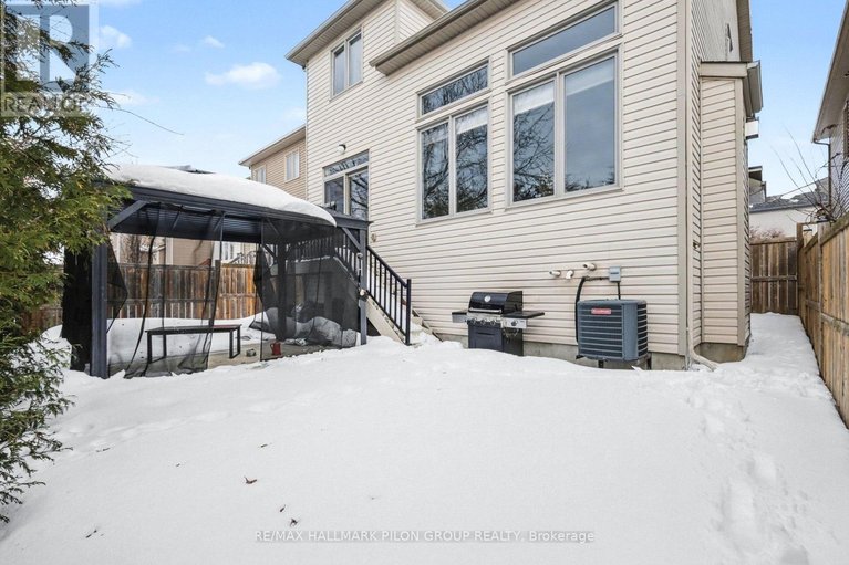 29573202/845-contour-street/mer-bleuebradley-estatesanderson-park/ottawa/ontario/K1W0G6_22
