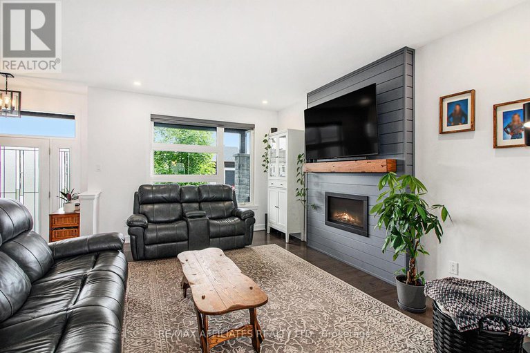 28460427/129-lyon-street/embrun/russell/ontario/K0A1W0_7