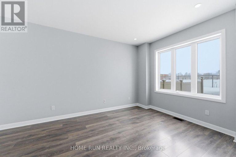 29412853/173-bending-way/hearts-desire/ottawa/ontario/K2J6P2_12