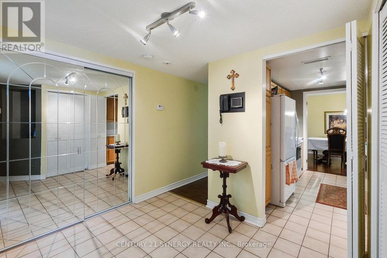 28530021/104-295-gilmour-street/ottawa-centre/ottawa/ontario/K2P0P7_9