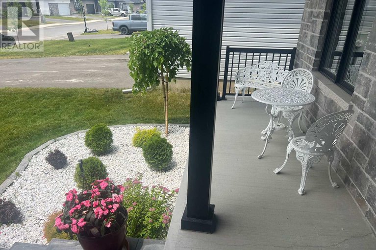 29198740/301-wood-avenue/smiths-falls/smiths-falls/ontario/K7A5H4_2