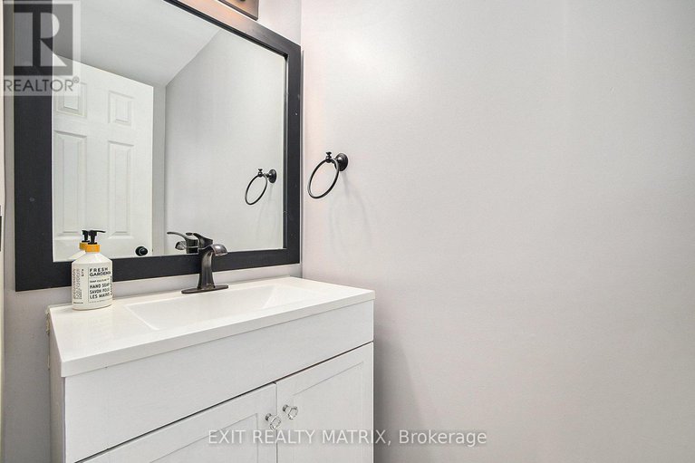28615038/51-peterson-place/katimavik/ottawa/ontario/K2L4A8_19