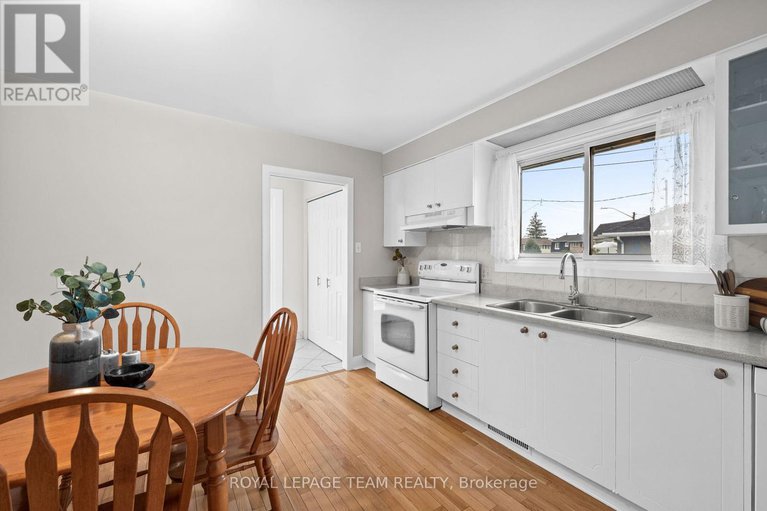 28926247/1525-valmarie-avenue/carleton-heights/ottawa/ontario/K2C1V7_13
