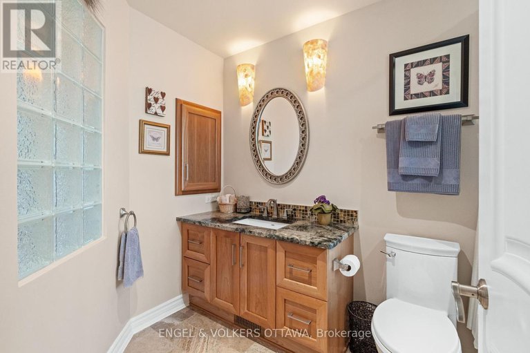 28485285/24-doris-avenue/blossom-parkkemp-parkfindlay-creek/ottawa/ontario/K1T3W8_31