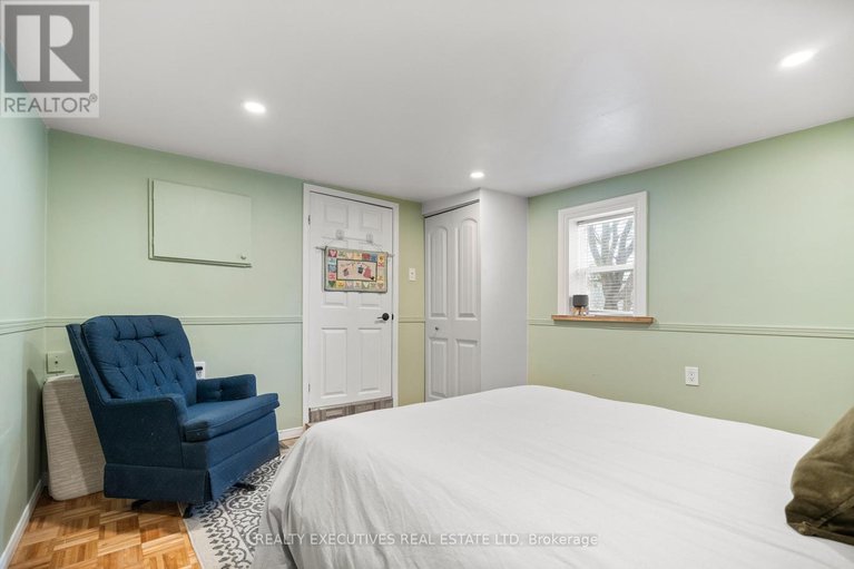 29206481/493-gladstone-street/winchester/north-dundas/ontario/K0C2K0_23