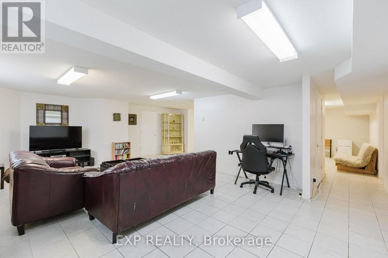 28808188/5472-wicklow-drive/manotick-village-manotick-estates/ottawa/ontario/K4M1C4_42