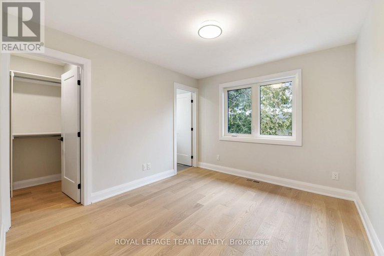 29152397/845-melfa-crescent/mooneys-bay/ottawa/ontario/K2C0P5_38