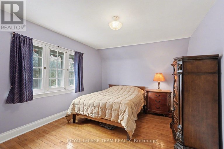 29474751/104-van-buren-street/kemptville/north-grenville/ontario/K0G1J0_24