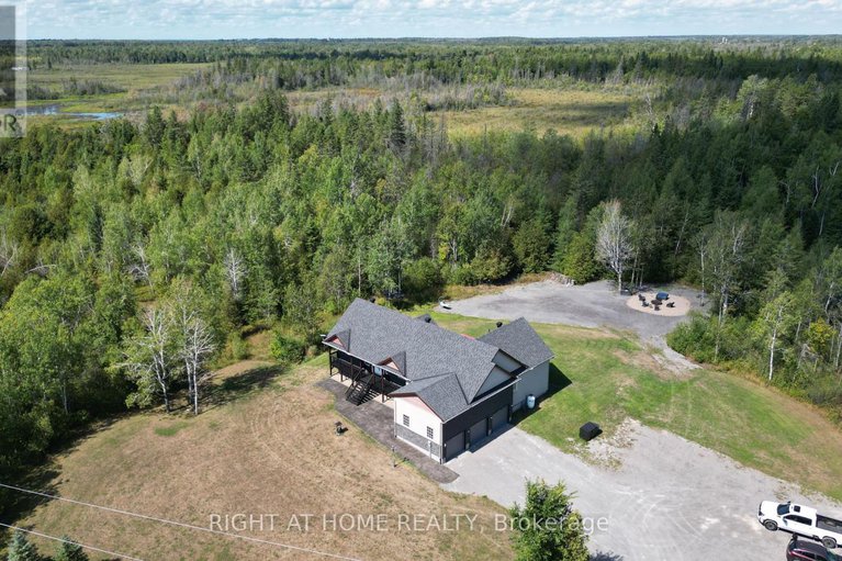 28818573/8833-copeland-road/btwn-franktown-rd-fallowfield-rd/ottawa/ontario/K0A1B0_41
