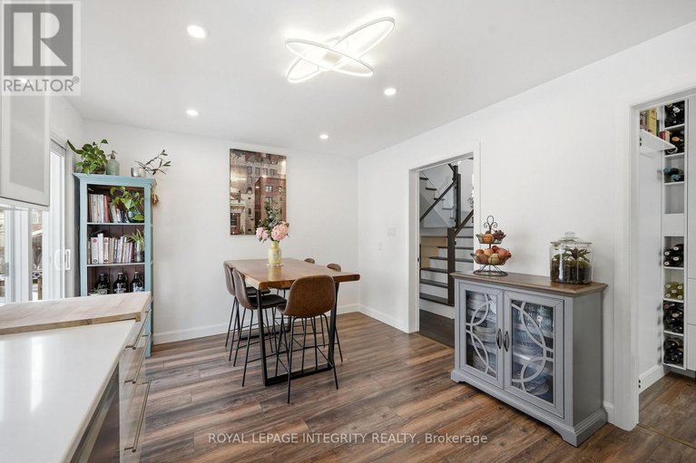 29381594/1456-michaelsem-street/chateauneuf/ottawa/ontario/K1C7C3_9